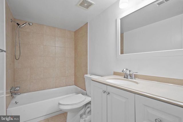 9900 BLUNDON DR #10-303, Silver Spring, MD 20902