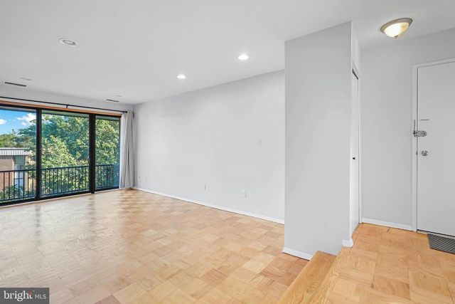 9900 BLUNDON DR #10-303, Silver Spring, MD 20902
