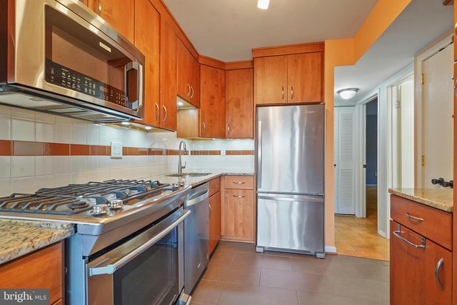 9900 BLUNDON DR #10-303, Silver Spring, MD 20902