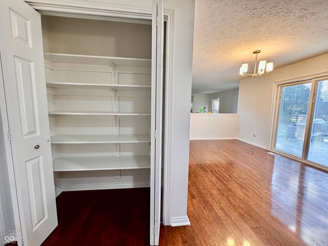 11458 Sutton Place Drive W, Carmel, IN 46032