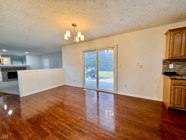 11458 Sutton Place Drive W, Carmel, IN 46032