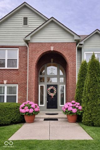 11458 Sutton Place Drive W, Carmel, IN 46032