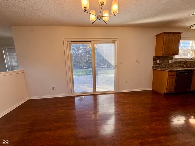 11458 Sutton Place Drive W, Carmel, IN 46032