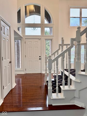 11458 Sutton Place Drive W, Carmel, IN 46032