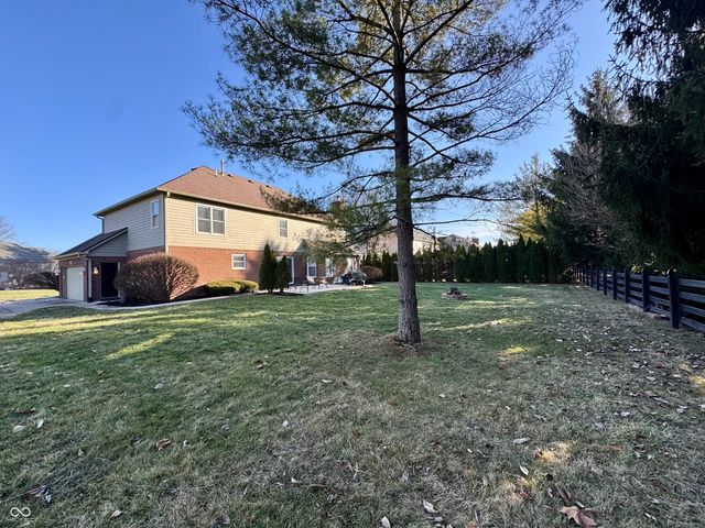 11458 Sutton Place Drive W, Carmel, IN 46032