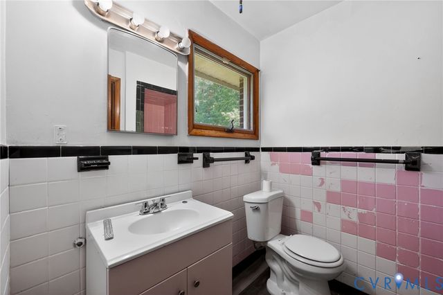 10096 Blue Star Hwy, Sussex, VA 23882