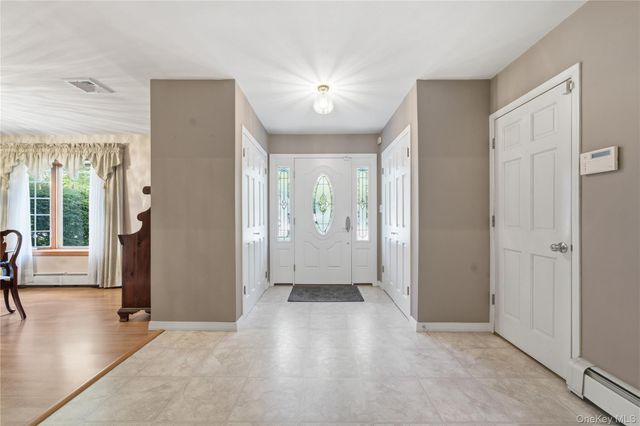 276 Mount Pleasant Road, Hauppauge, NY 11788
