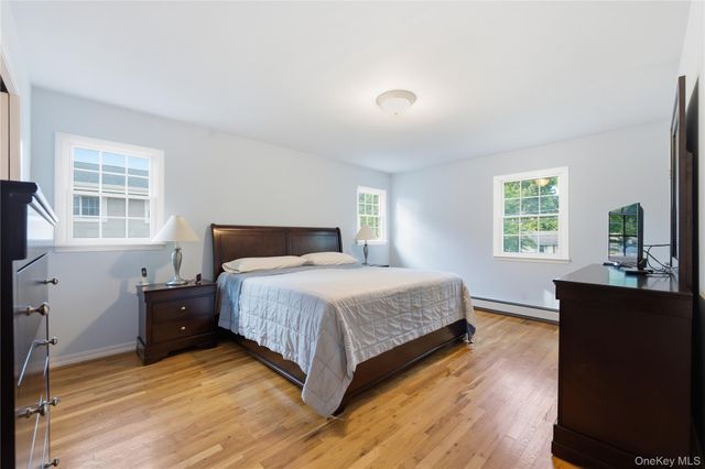 276 Mount Pleasant Road, Hauppauge, NY 11788