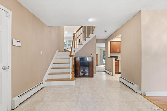 276 Mount Pleasant Road, Hauppauge, NY 11788