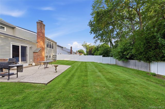 276 Mount Pleasant Road, Hauppauge, NY 11788