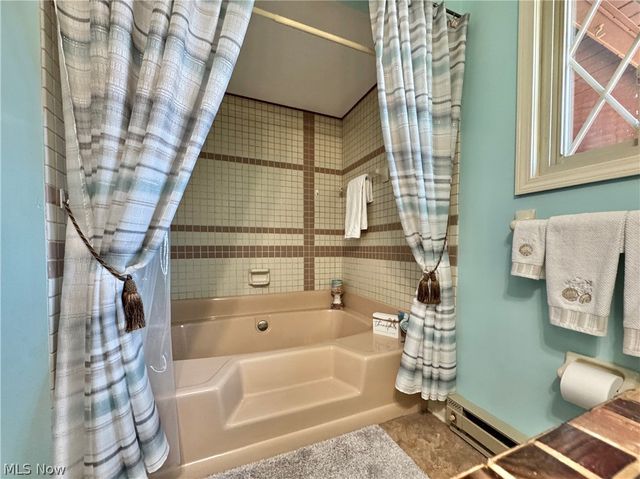 1327 Huntington Court, Boardman, OH 44512