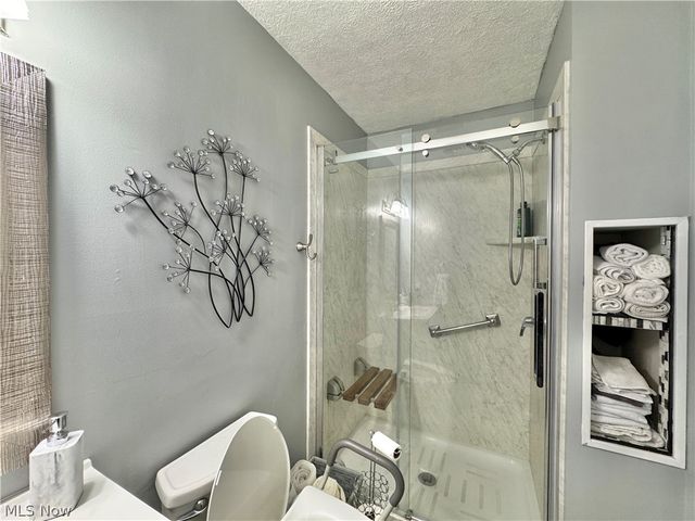 1327 Huntington Court, Boardman, OH 44512