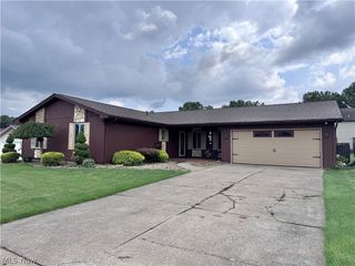 1327 Huntington Court, Boardman, OH 44512