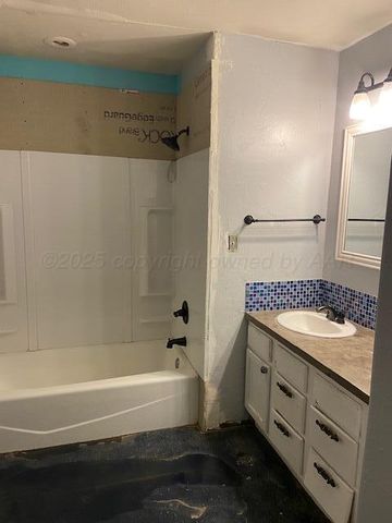 235 CLIFFSIDE Drive, Amarillo, TX 79118