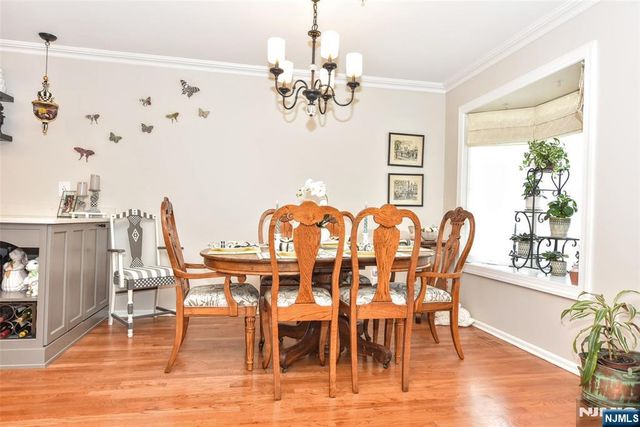 335 Cambridge Drive, Ramsey, NJ 07446