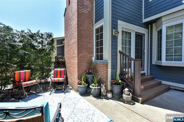 335 Cambridge Drive, Ramsey, NJ 07446