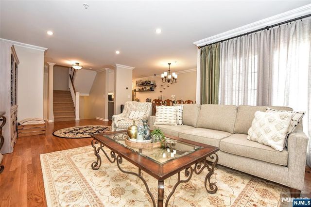 335 Cambridge Drive, Ramsey, NJ 07446