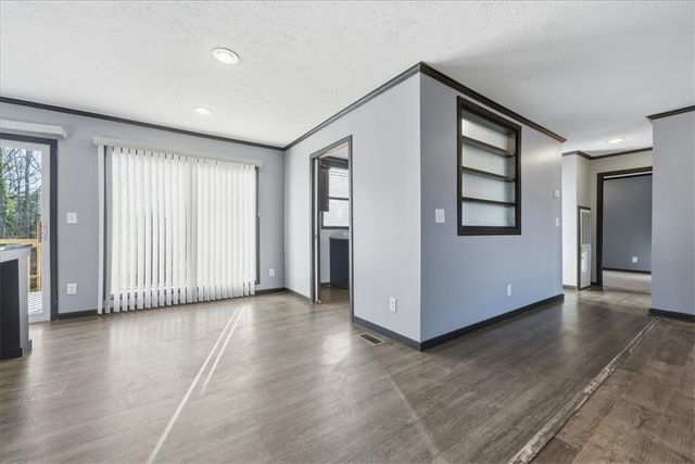 313 W Lake Street, Iva, SC 29655