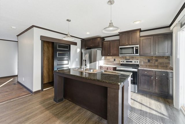 313 W Lake Street, Iva, SC 29655