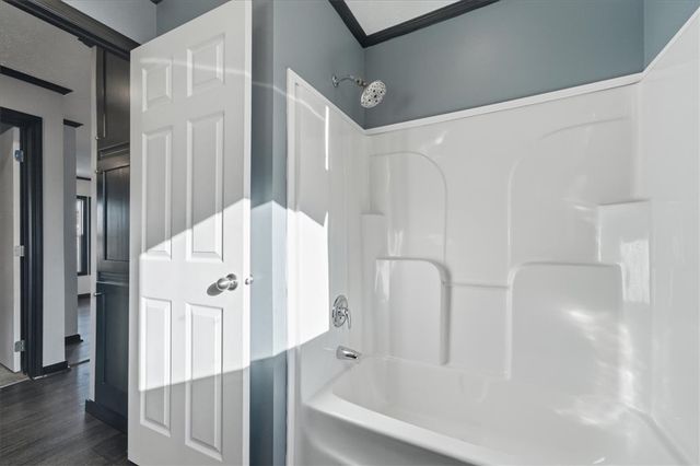 313 W Lake Street, Iva, SC 29655