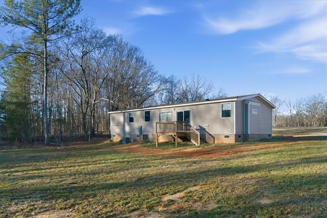 313 W Lake Street, Iva, SC 29655
