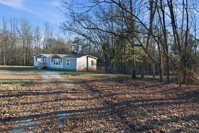 313 W Lake Street, Iva, SC 29655