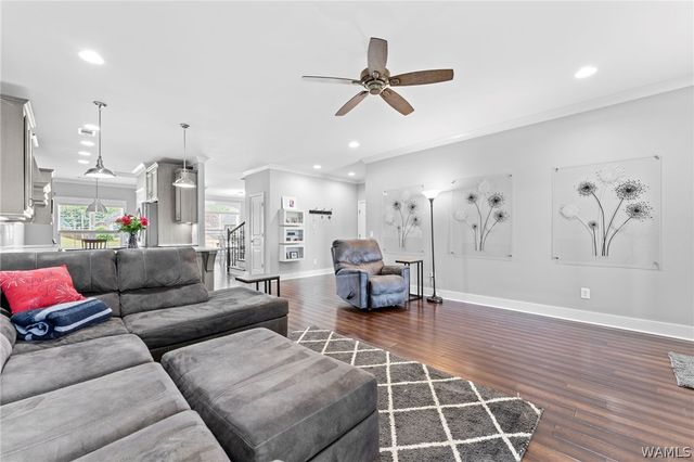13858 Hemlock, Northport, AL 35475