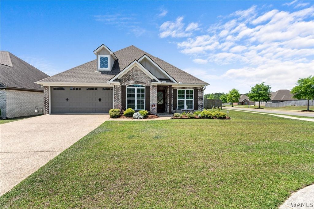 13858 Hemlock, Northport, AL 35475