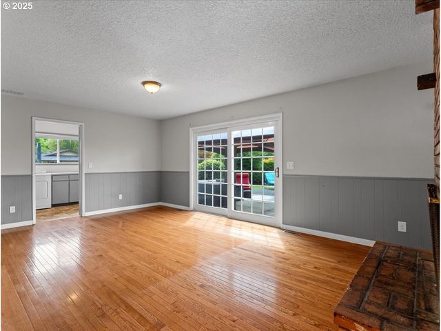18230 Sw JAYLEE St, Beaverton, OR 97078
