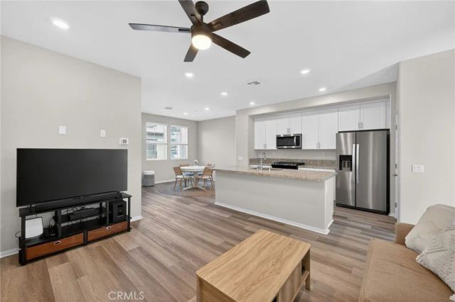 40379 Melrose Dr, Temecula, CA 92591