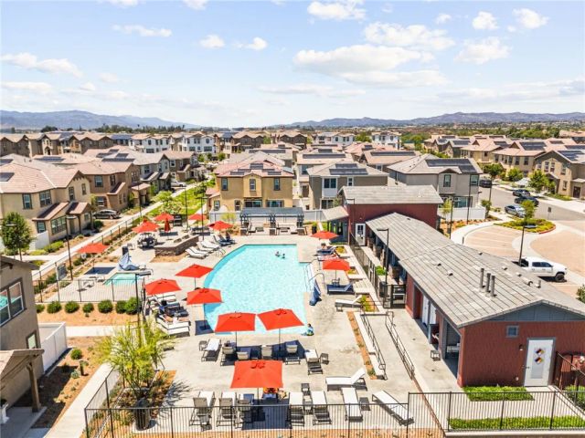 40379 Melrose Dr, Temecula, CA 92591