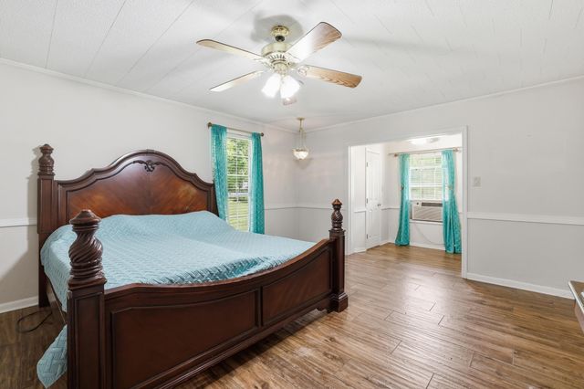 4305 Bayouside Dr, Houma, LA 70363