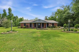 4305 Bayouside Dr, Houma, LA 70363