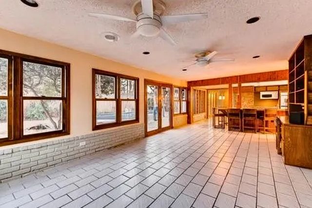 2706 S Surrey Drive, Carrollton, TX 75006