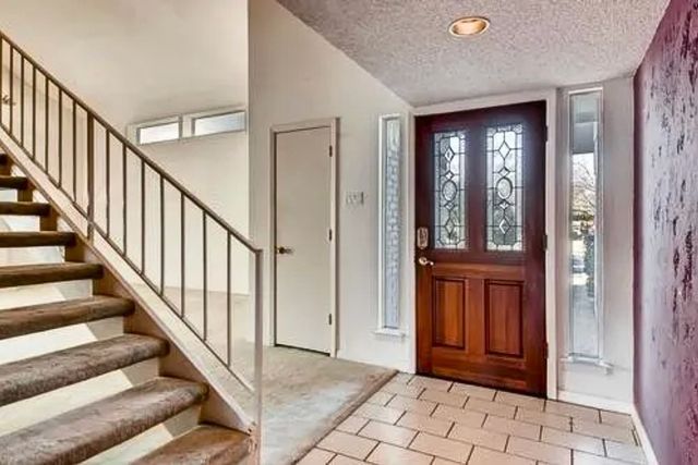 2706 S Surrey Drive, Carrollton, TX 75006