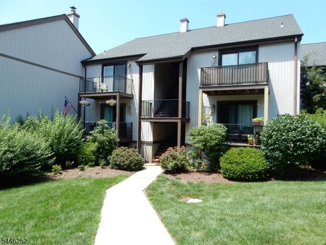 16312 DELL PL. 312, Stanhope Boro, NJ 07874