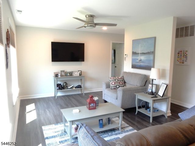 16312 DELL PL. 312, Stanhope Boro, NJ 07874