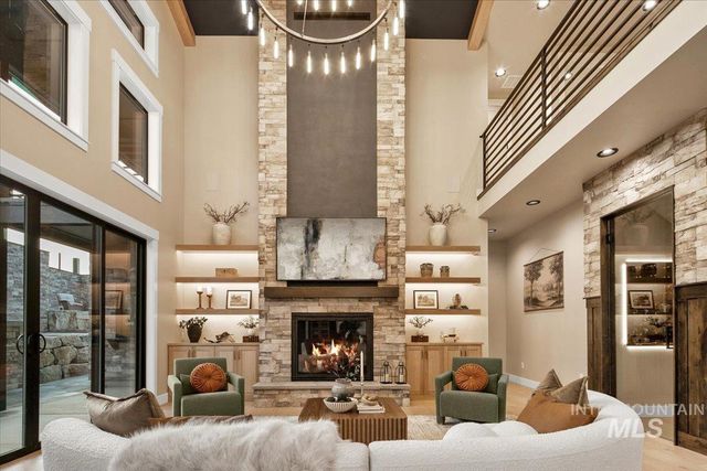 7017 N Cairnhill Way, Eagle, ID 83616