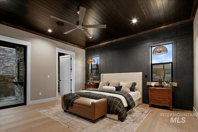 7017 N Cairnhill Way, Eagle, ID 83616