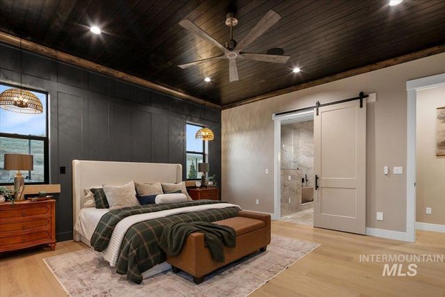 7017 N Cairnhill Way, Eagle, ID 83616