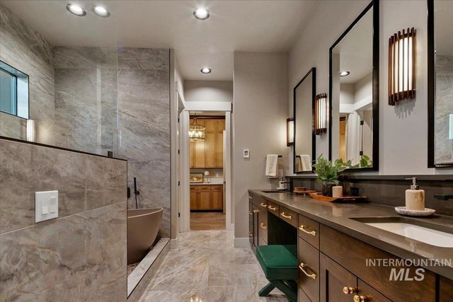 7017 N Cairnhill Way, Eagle, ID 83616