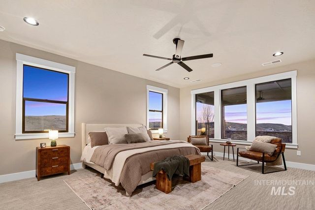 7017 N Cairnhill Way, Eagle, ID 83616