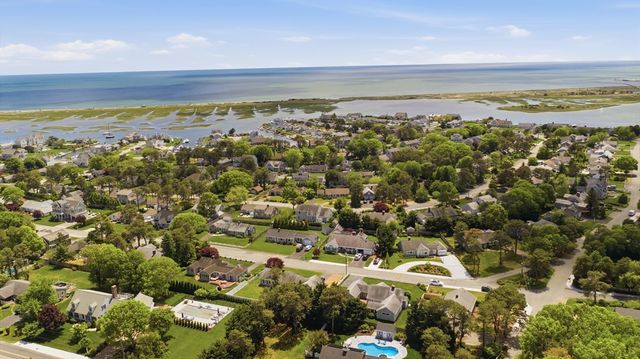 48 Davenport Rd, Dennis, MA 02670