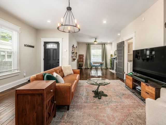 617 Reinhard Avenue, Columbus, OH 43206