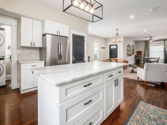 617 Reinhard Avenue, Columbus, OH 43206