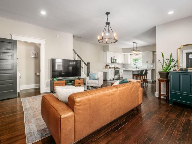 617 Reinhard Avenue, Columbus, OH 43206