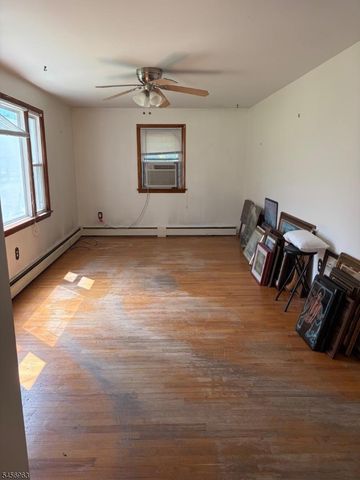 401 Liberty Blvd, Pohatcong Twp., NJ 08865