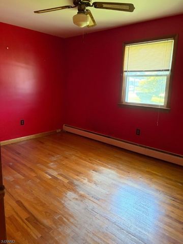 401 Liberty Blvd, Pohatcong Twp., NJ 08865