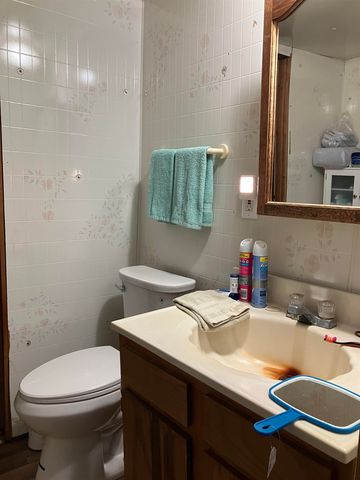 2898 Lakeshore Drive, Gladwin, MI 48624