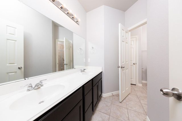 5539 Jay Thrush Drive, Richmond, TX 77407